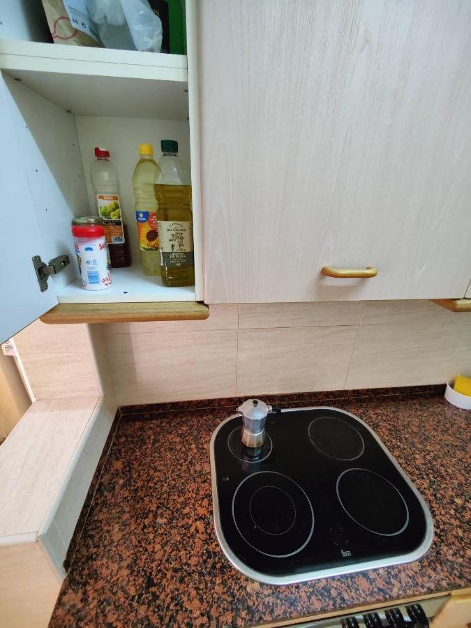 Sunny Flat With Balcony And Sea Views Apartment กัมบริลส์ ภายนอก รูปภาพ